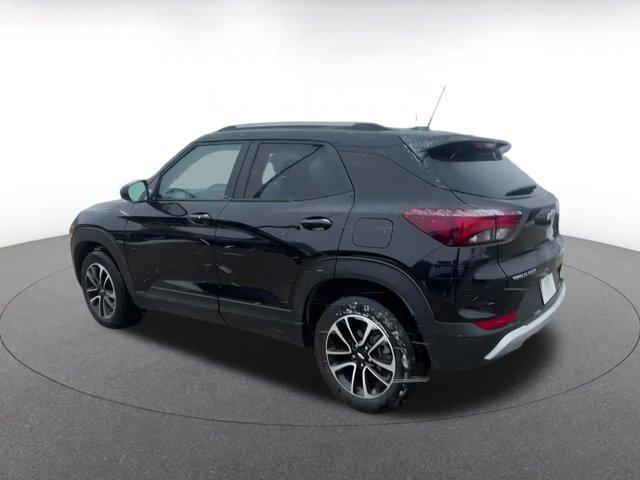 used 2025 Chevrolet TrailBlazer car, priced at $20,922