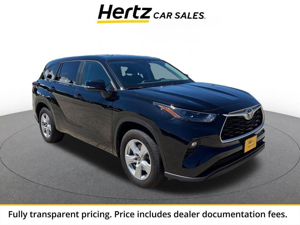 used 2025 Toyota Highlander car, priced at $35,898