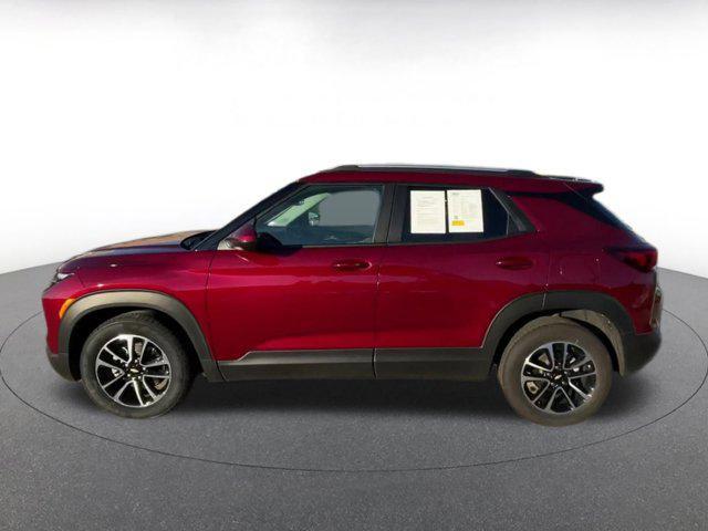 used 2025 Chevrolet TrailBlazer car, priced at $21,063