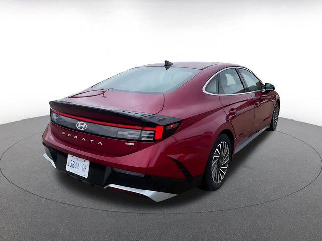 used 2025 Hyundai Sonata Hybrid car, priced at $24,162