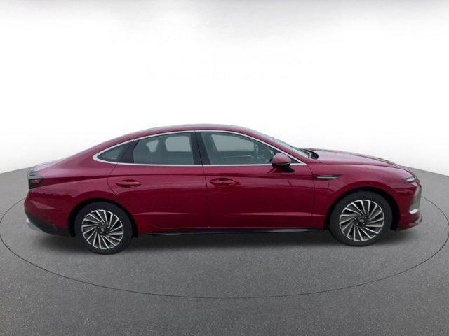 used 2025 Hyundai Sonata Hybrid car, priced at $24,162