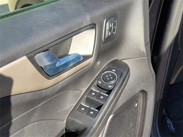 used 2022 Ford Escape car, priced at $19,995