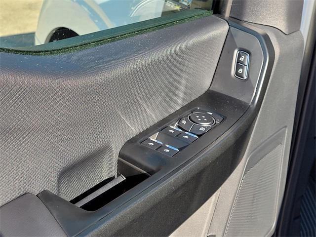 new 2025 Ford F-150 car, priced at $45,582