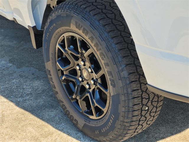 new 2025 Ford F-150 car, priced at $45,582