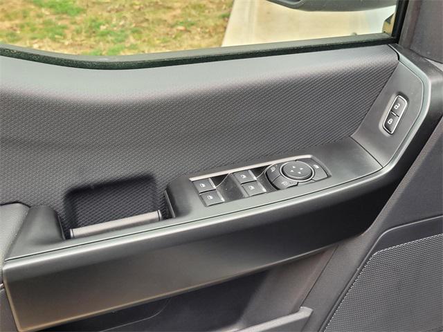 new 2025 Ford F-150 car, priced at $45,582