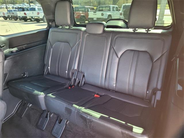 used 2018 Ford Expedition car, priced at $21,900