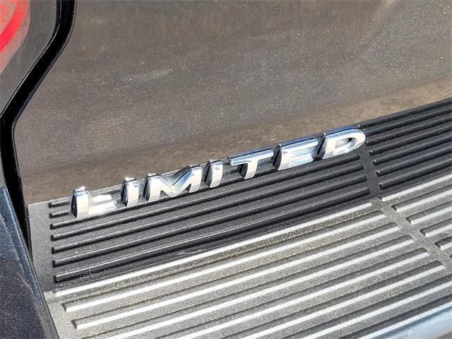 used 2018 Ford Expedition car, priced at $21,900