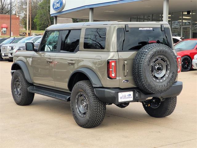new 2025 Ford Bronco car, priced at $60,832
