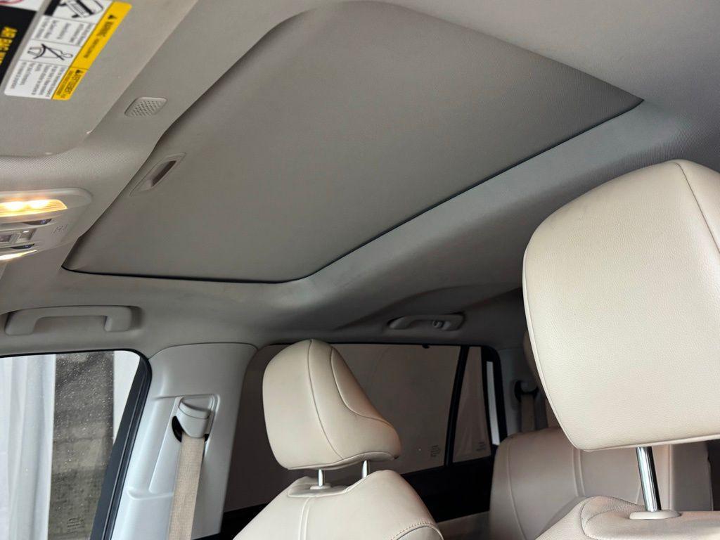 used 2021 Toyota Highlander car, priced at $24,395