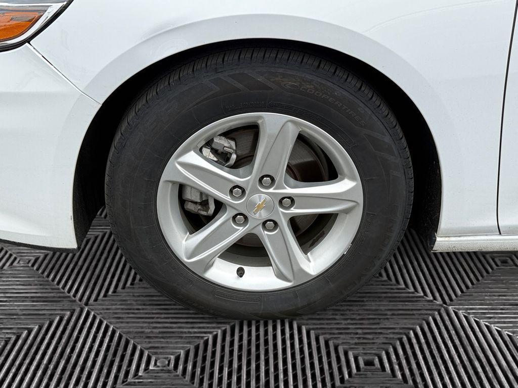 used 2024 Chevrolet Malibu car, priced at $18,995