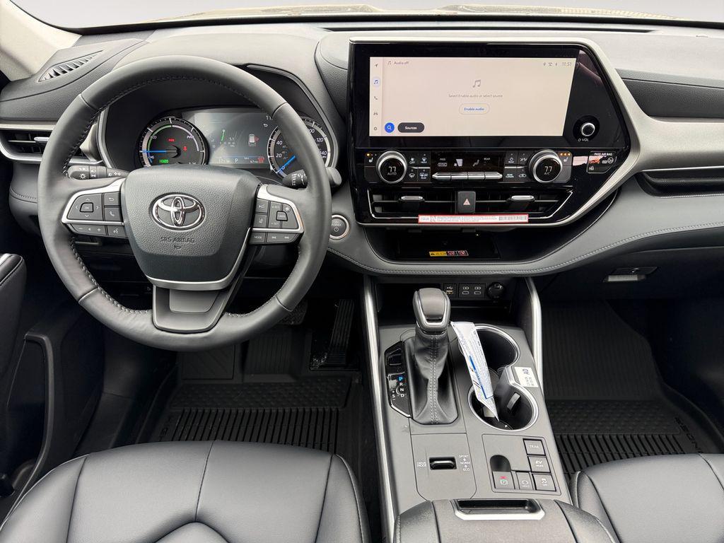 new 2026 Toyota Highlander Hybrid car, priced at $47,486
