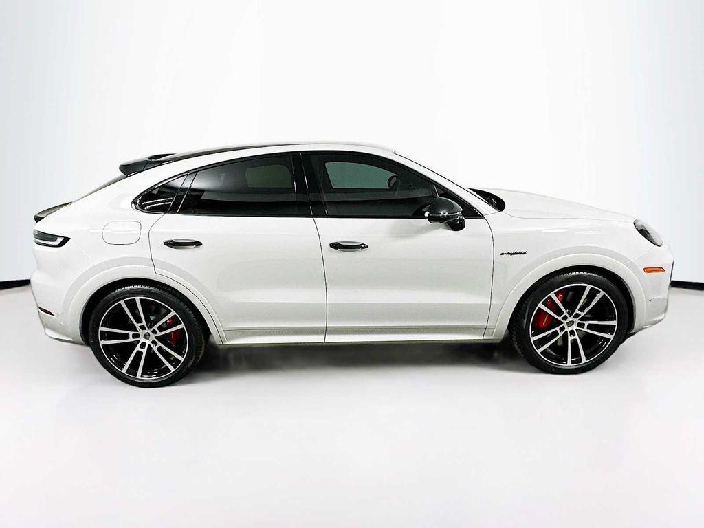 new 2025 Porsche Cayenne car, priced at $201,385