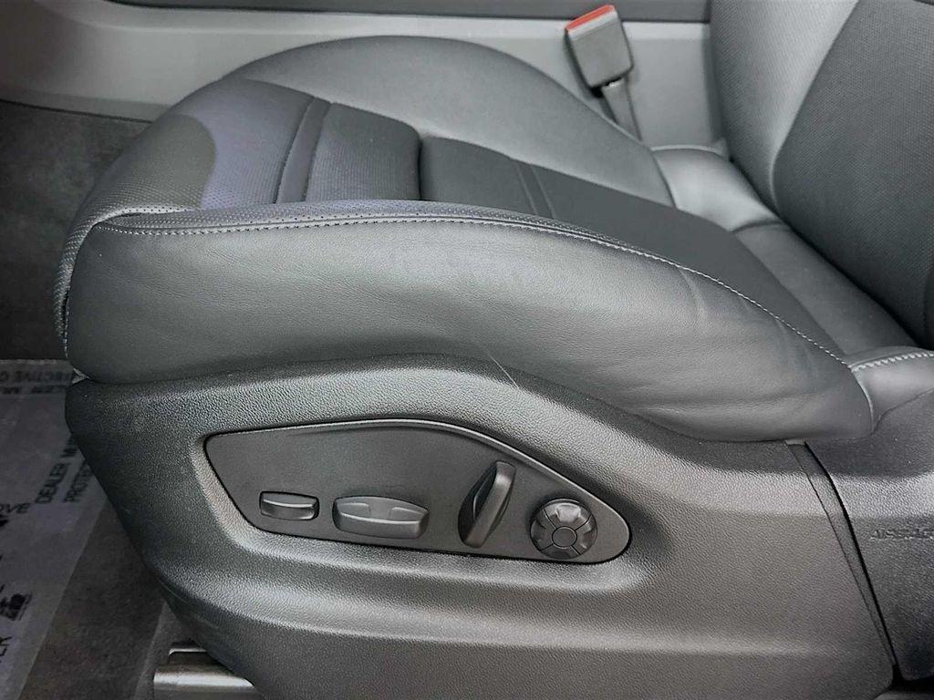 used 2025 Porsche Cayenne car, priced at $99,900