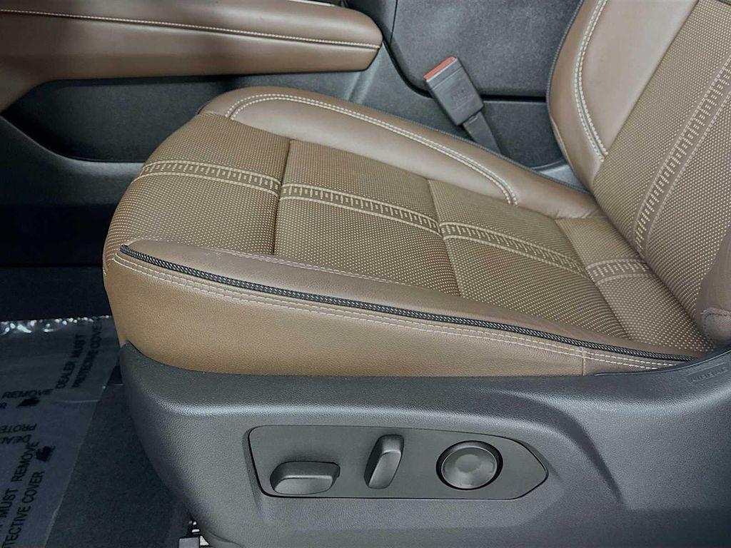 used 2025 Chevrolet Tahoe car, priced at $79,900