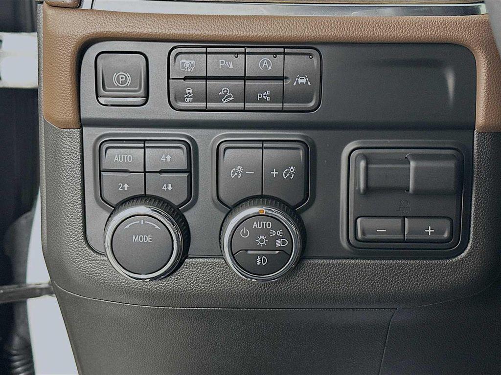 used 2025 Chevrolet Tahoe car, priced at $79,900