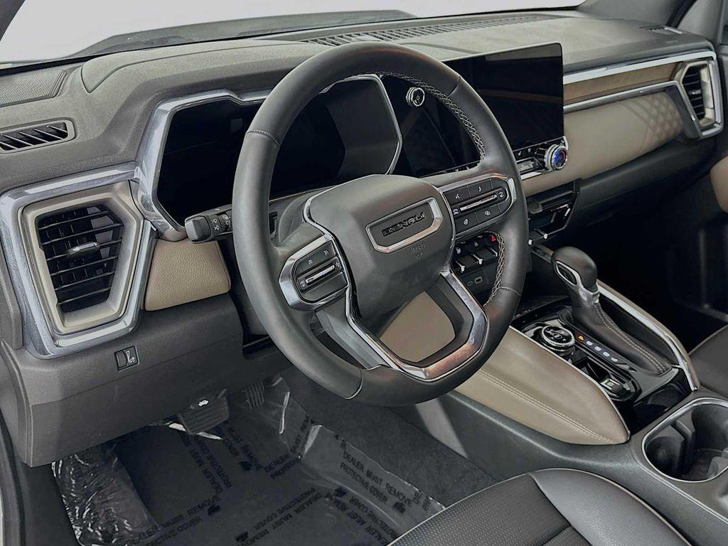 used 2024 GMC Canyon car, priced at $44,500