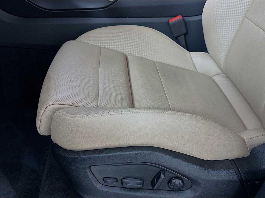 used 2025 Porsche Cayenne car, priced at $89,900