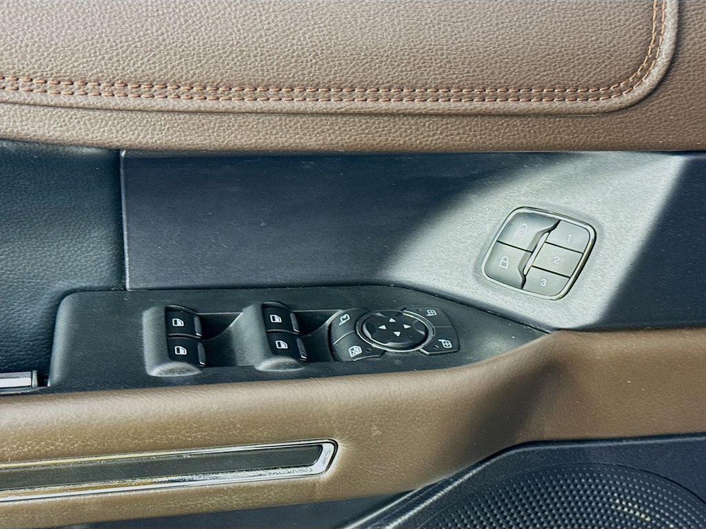 used 2020 Ford Expedition Max car, priced at $24,981