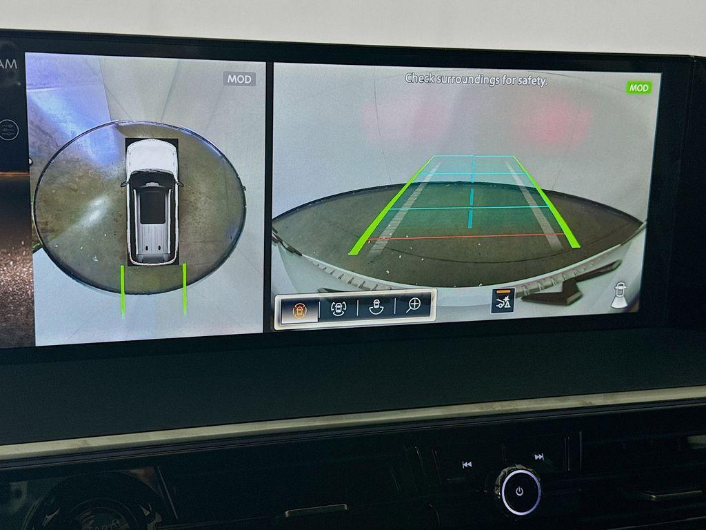 new 2026 INFINITI QX80 car, priced at $105,252