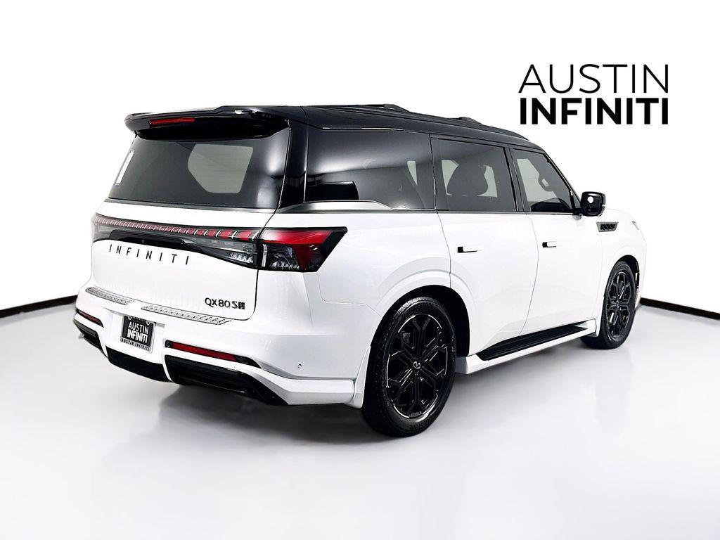 new 2026 INFINITI QX80 car, priced at $105,252