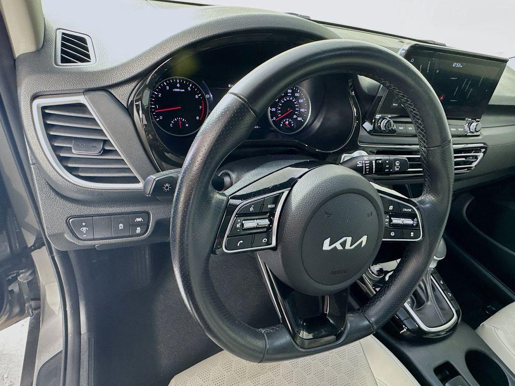 used 2023 Kia Seltos car, priced at $20,481