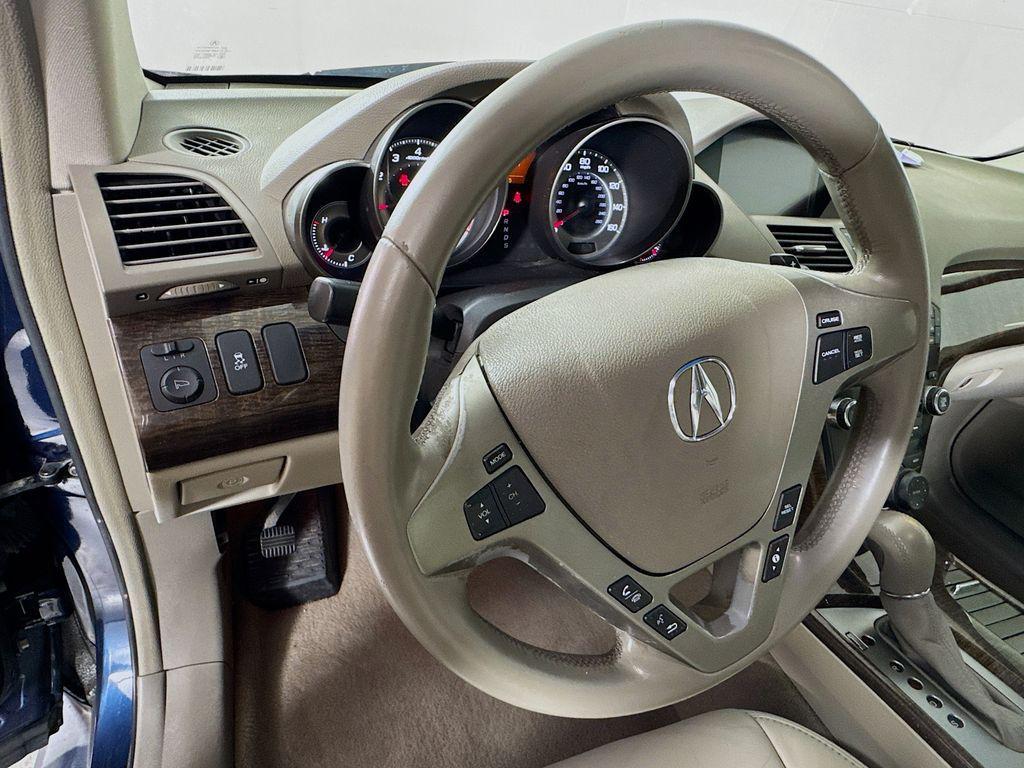 used 2013 Acura MDX car, priced at $13,725
