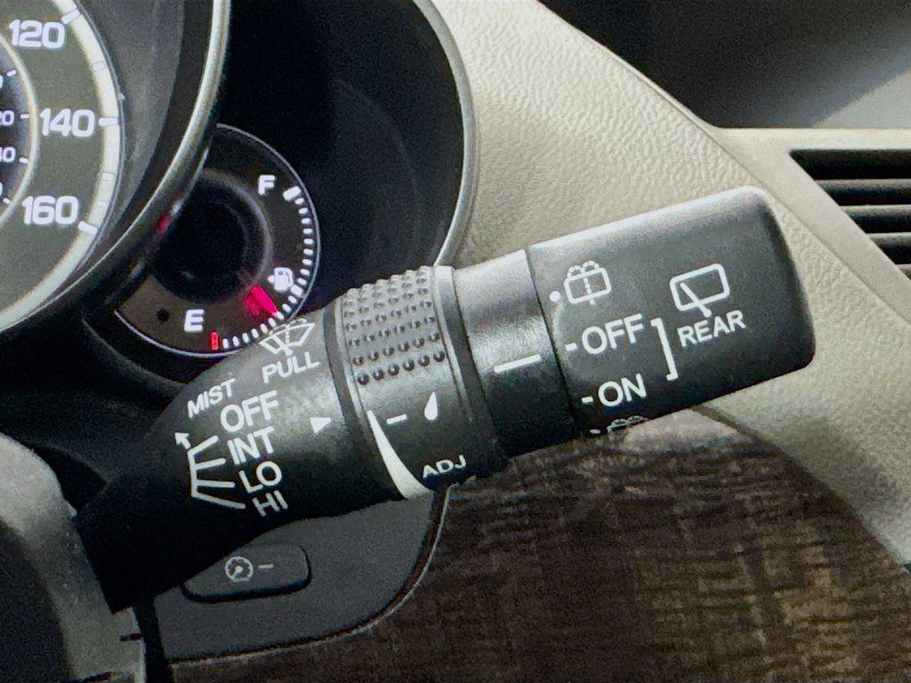 used 2013 Acura MDX car, priced at $13,725