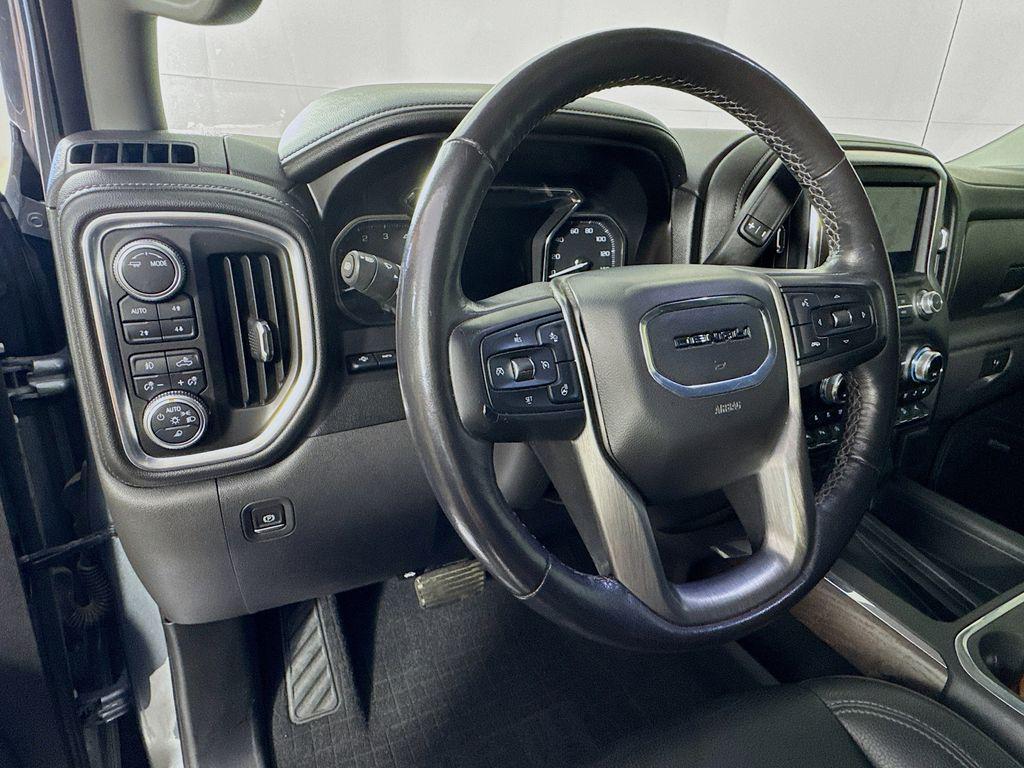 used 2020 GMC Sierra 1500 car, priced at $33,381