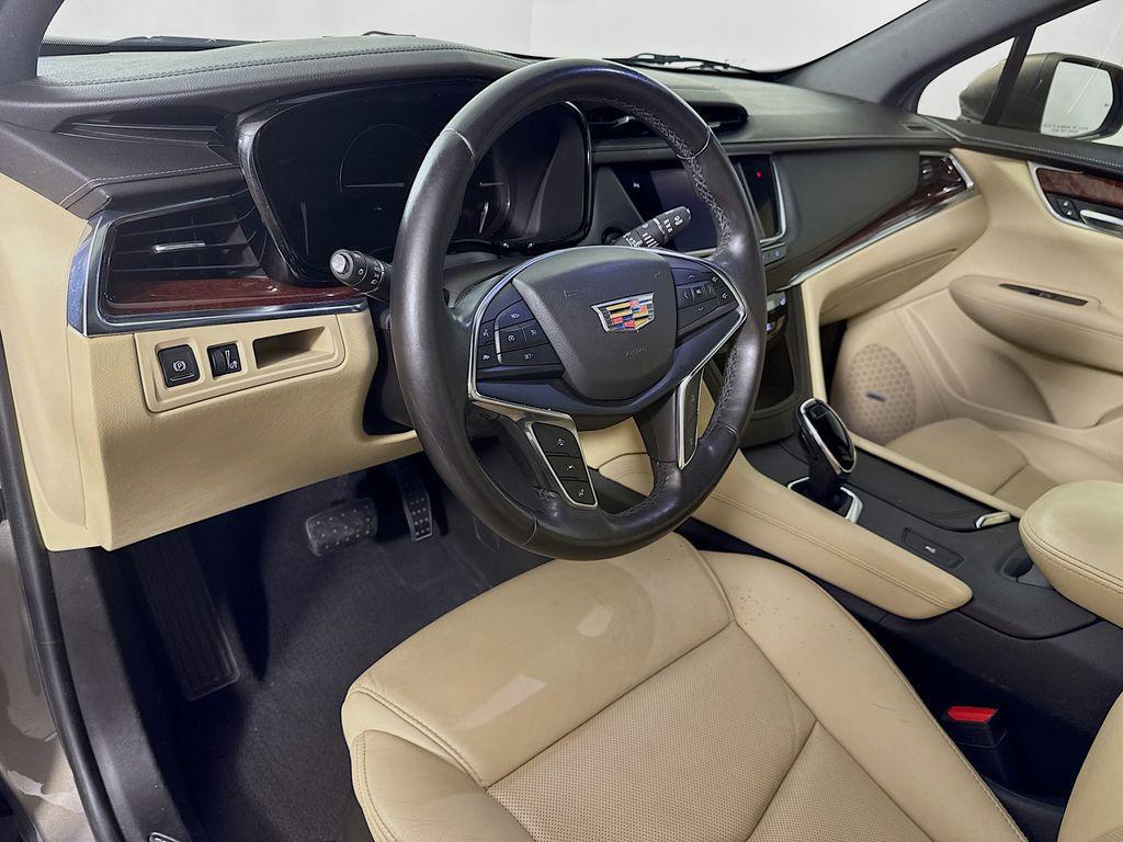 used 2018 Cadillac XT5 car, priced at $14,581