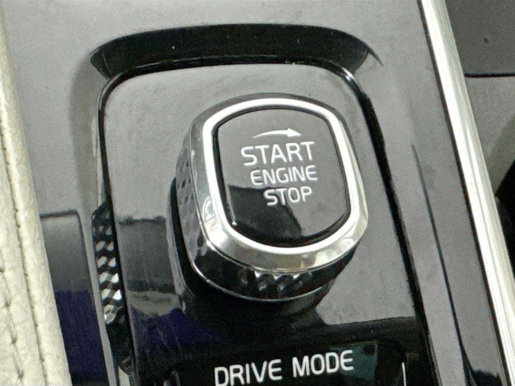 used 2021 Volvo XC90 car, priced at $21,981