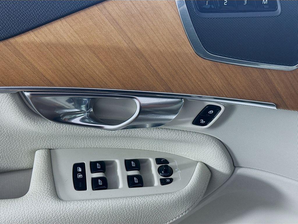 used 2021 Volvo XC90 car, priced at $21,981