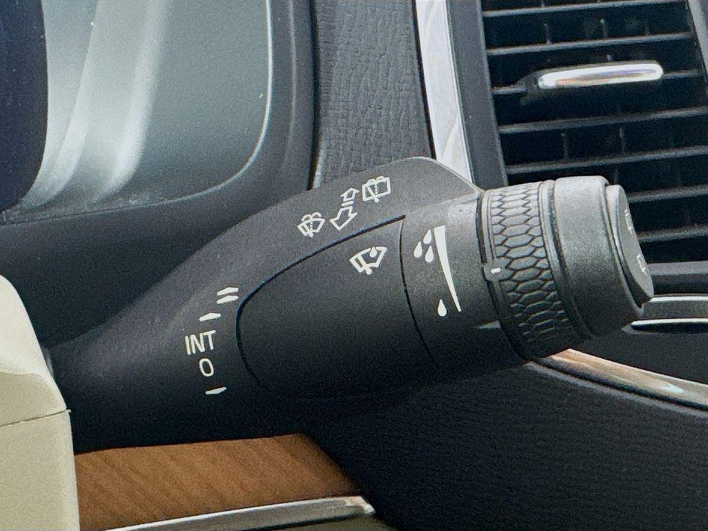 used 2021 Volvo XC90 car, priced at $21,981