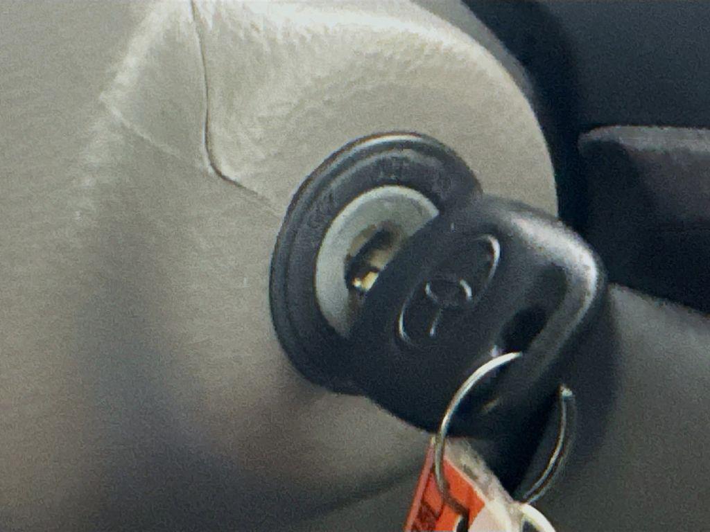 used 2007 Toyota Sienna car, priced at $9,881