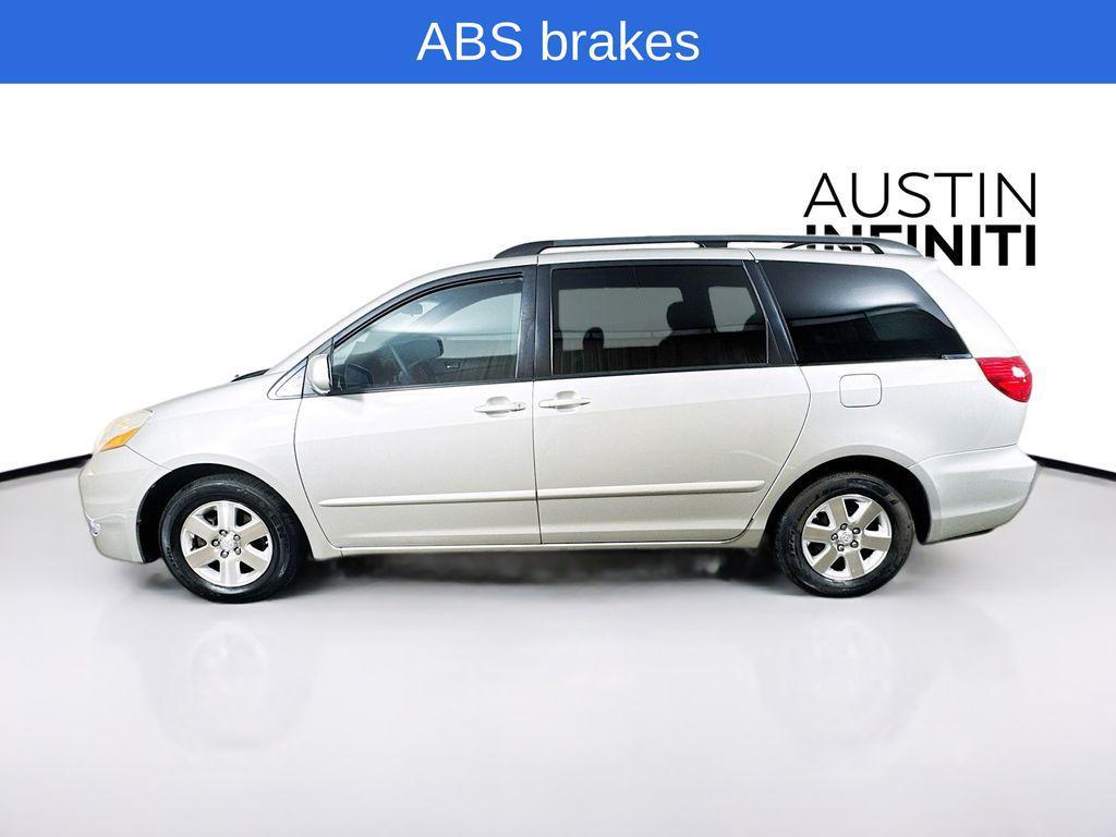 used 2007 Toyota Sienna car, priced at $9,881