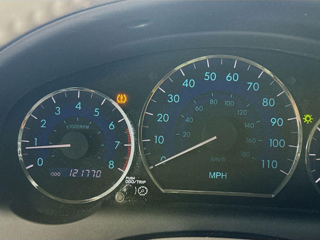 used 2007 Toyota Sienna car, priced at $9,881