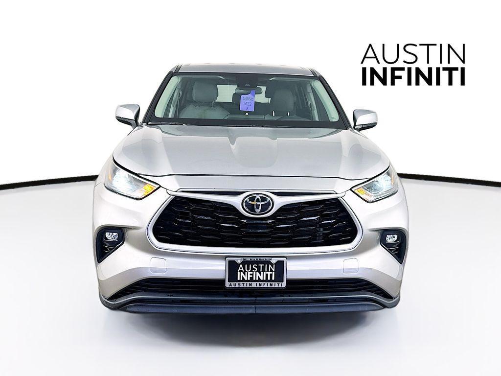 used 2023 Toyota Highlander car, priced at $31,116