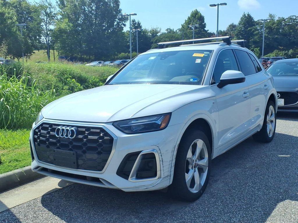 2023 Audi Q5 in Glacier White Metallic for sale in the USA