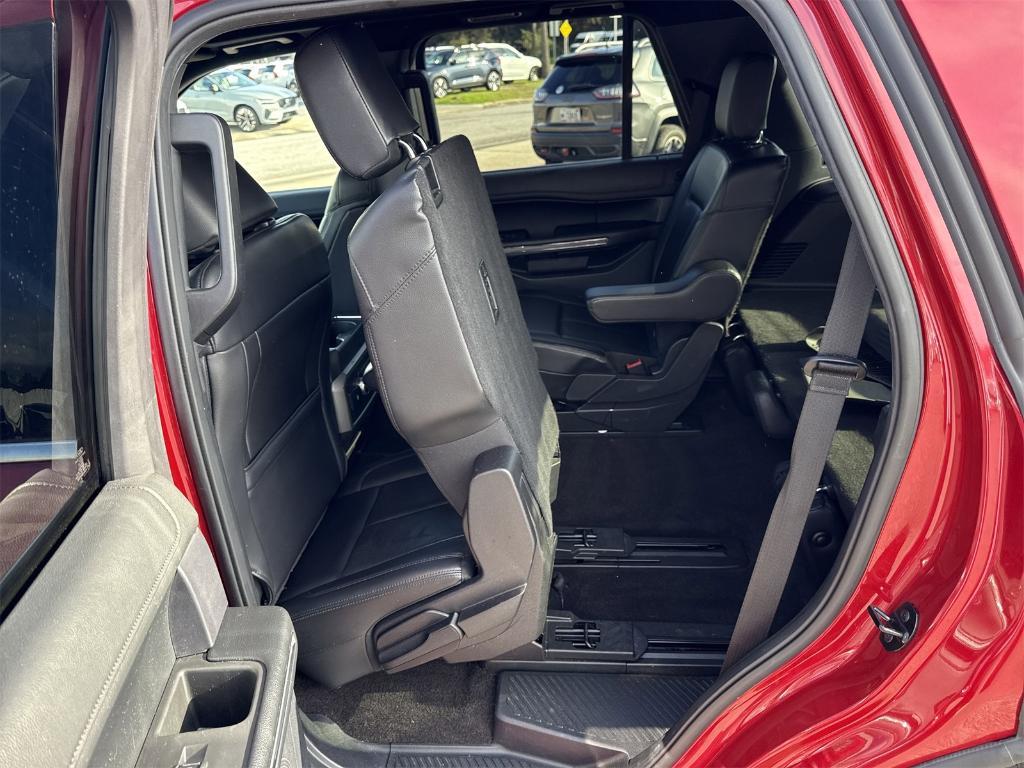 used 2021 Ford Expedition car, priced at $32,700