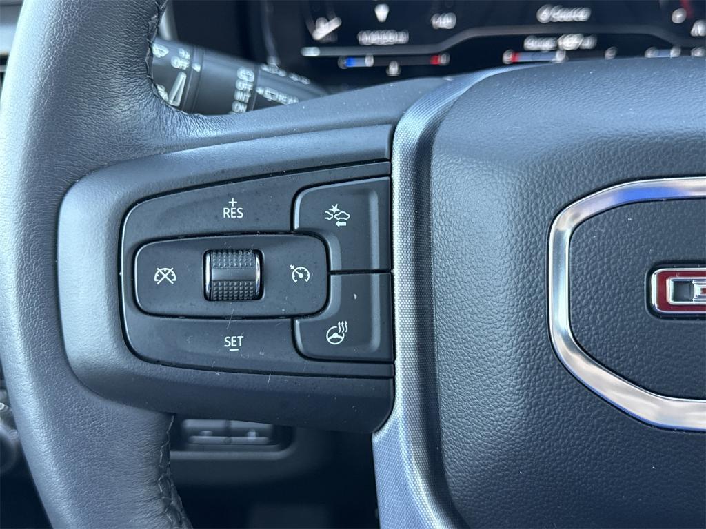 used 2022 GMC Yukon car, priced at $42,650