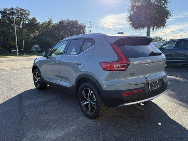 new 2025 Volvo XC40 car, priced at $41,945