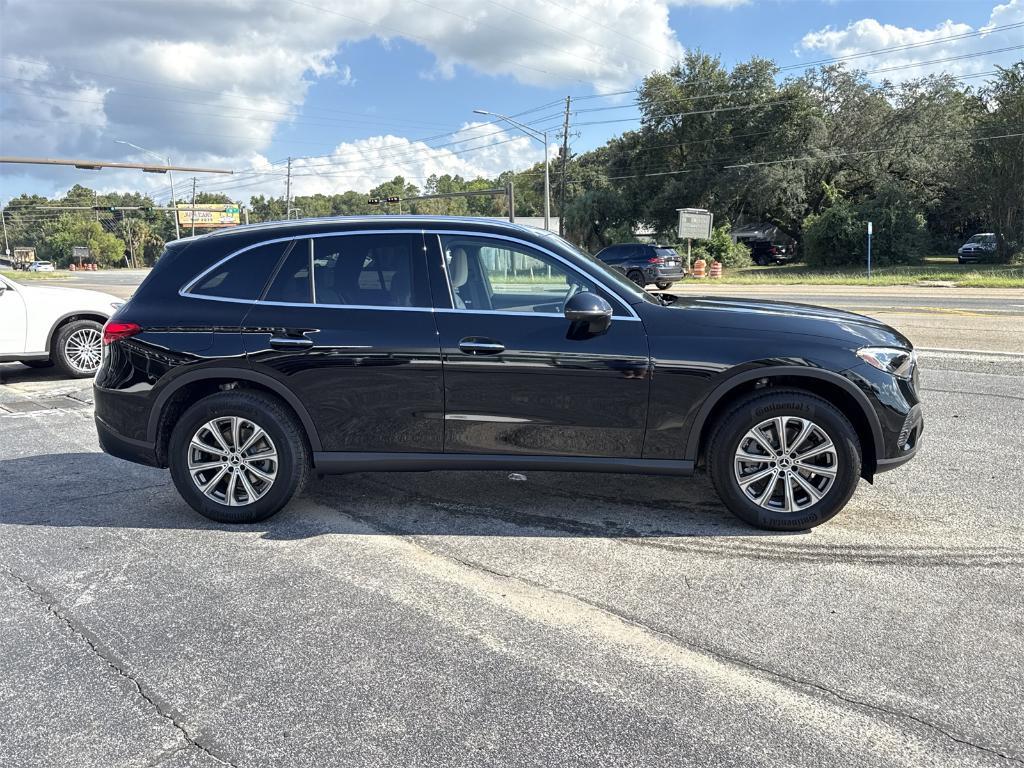 new 2026 Mercedes-Benz GLC 300 car