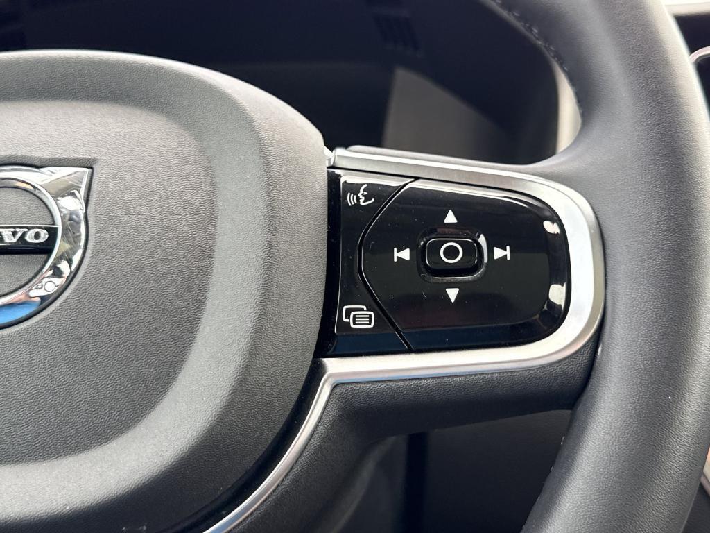 used 2023 Volvo XC60 car, priced at $34,442