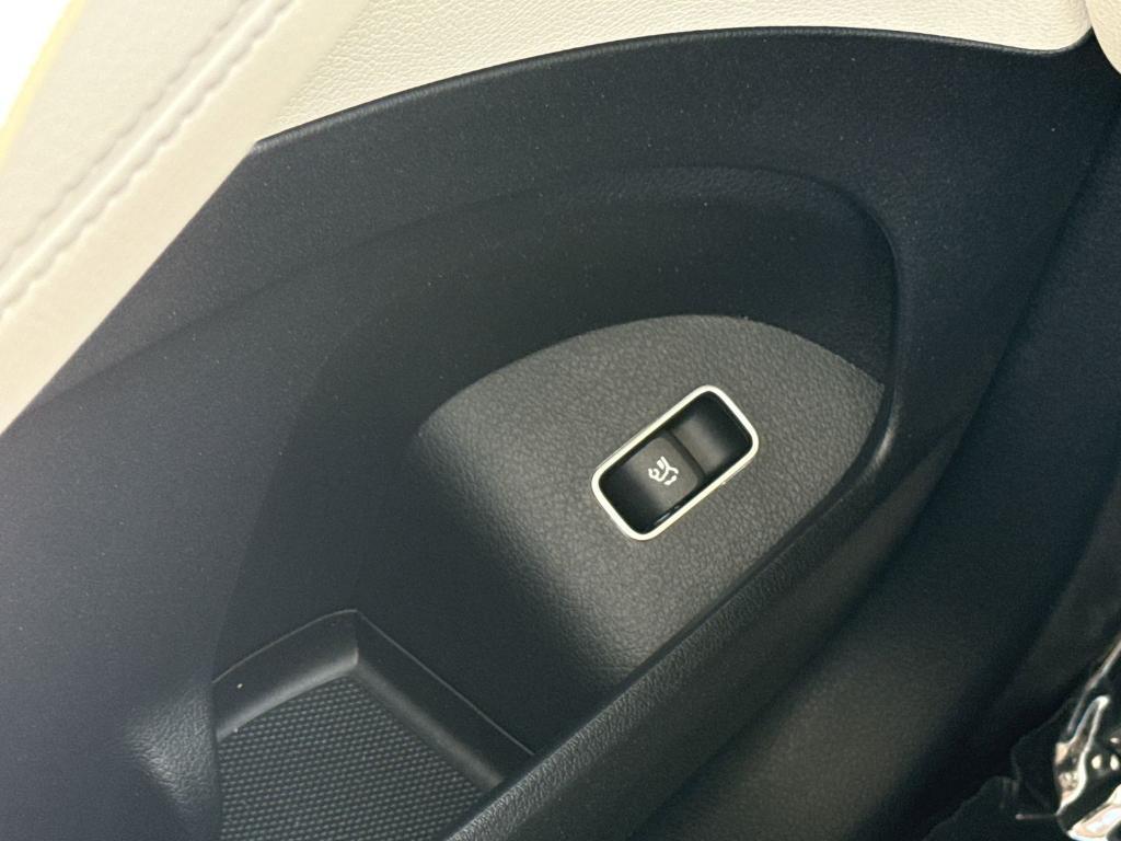 new 2025 Mercedes-Benz GLE 350 car, priced at $71,715