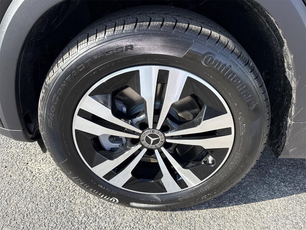 new 2026 Mercedes-Benz GLB 250 car, priced at $49,815