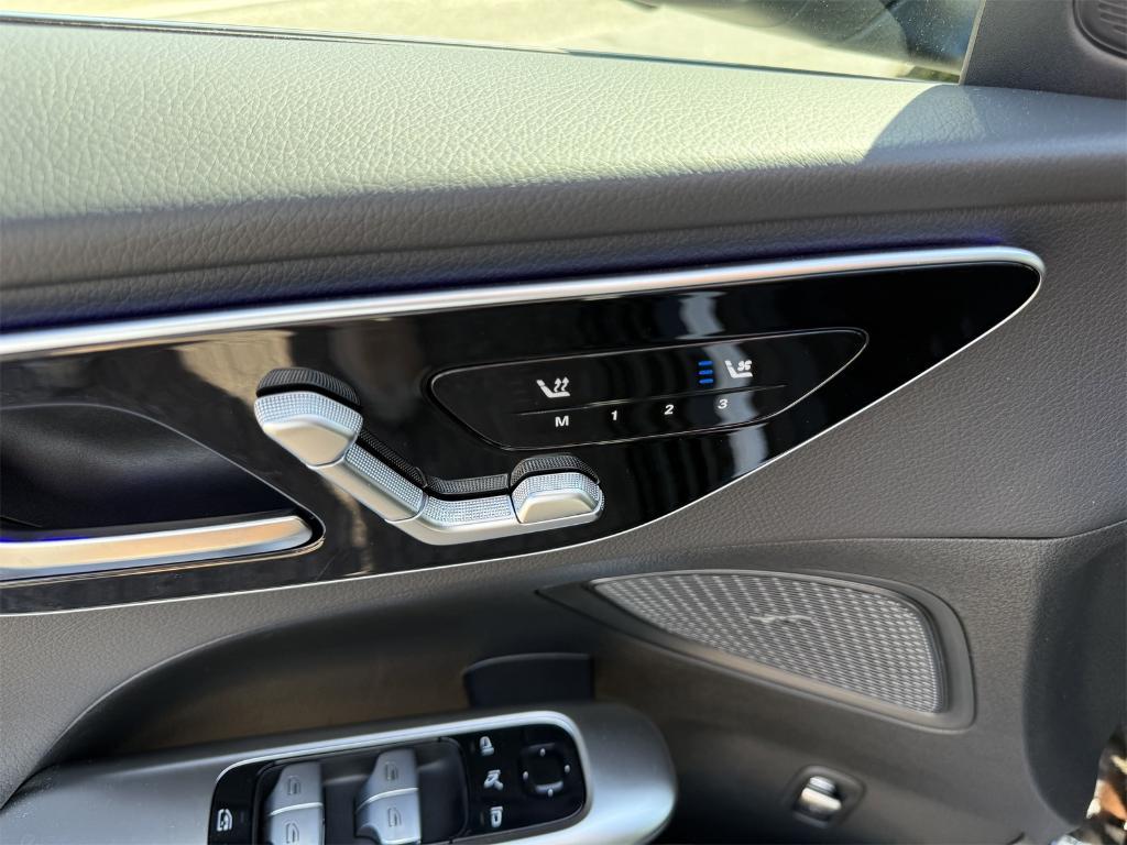 new 2025 Mercedes-Benz C-Class car