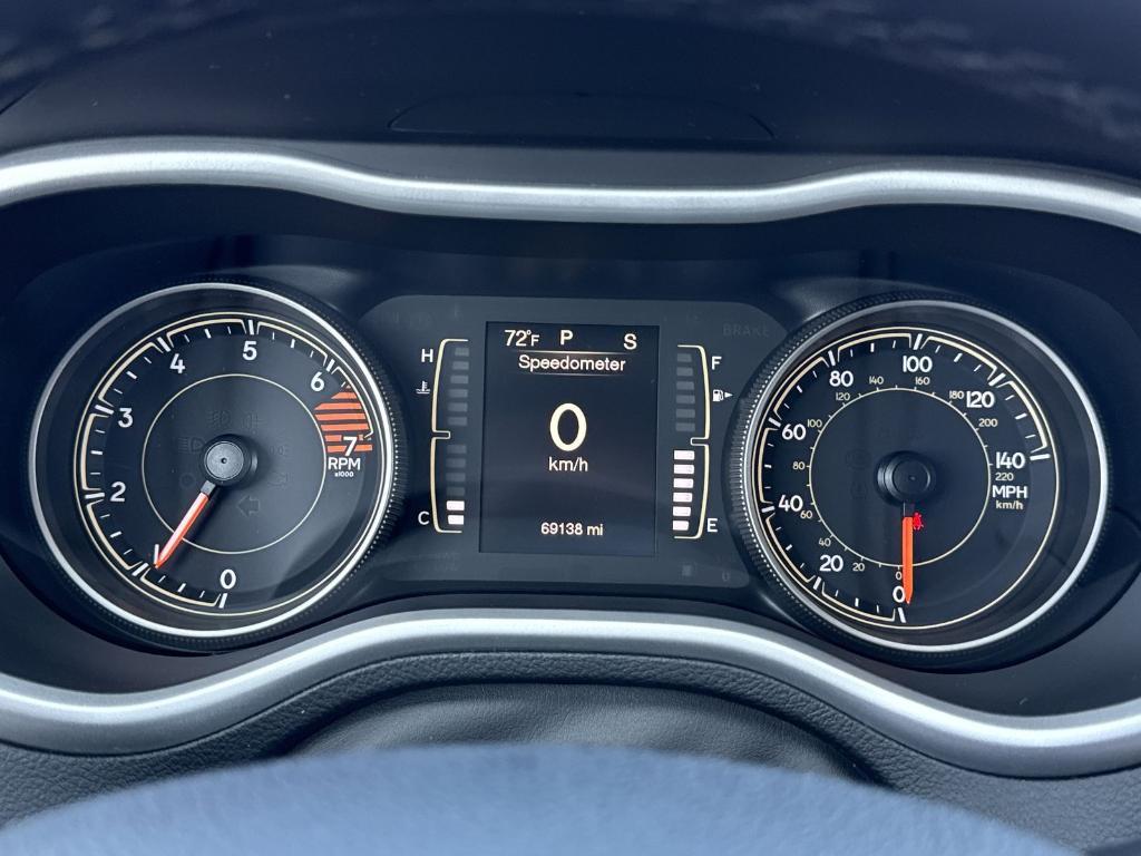 used 2018 Jeep Cherokee car, priced at $15,491