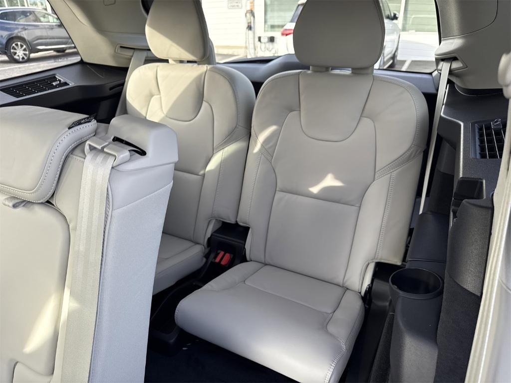 new 2026 Volvo XC90 Plug-In Hybrid car, priced at $88,320