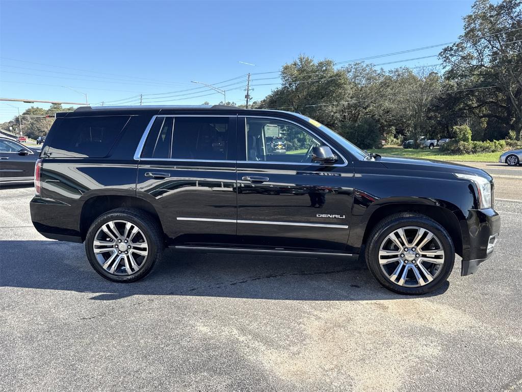 used 2018 GMC Yukon car, priced at $29,991