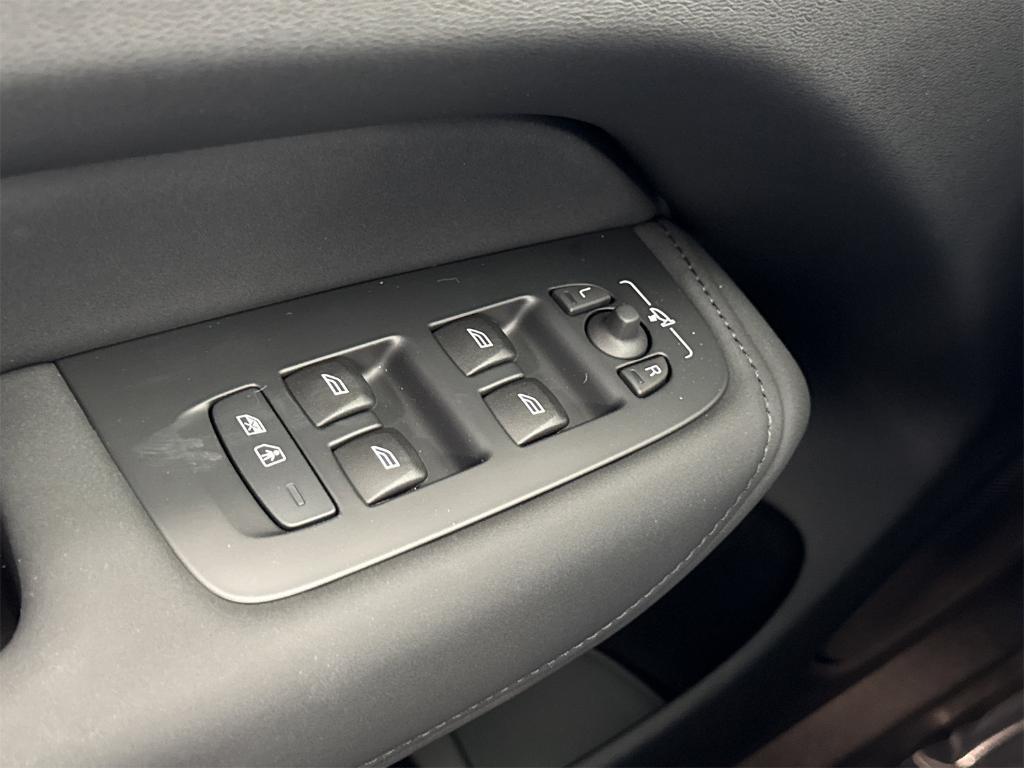 new 2026 Volvo XC60 car, priced at $68,600