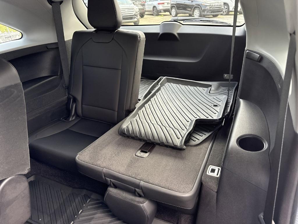 used 2019 Acura MDX car, priced at $22,802